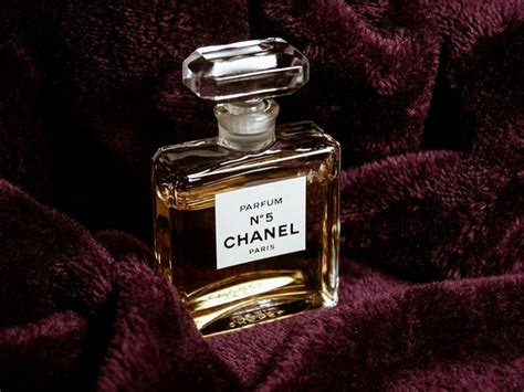 chanel nome svizzera|Chanel N°5, il mito compie 100 anni .